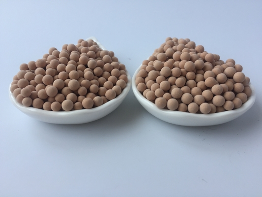 品質  13X Molecular Sieve Desiccant PH Value 6-8 Particle Size 3.0mm -5.0mm 工場