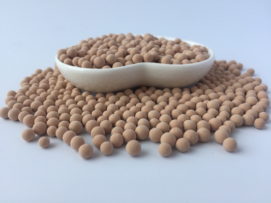 品質  Industrial Drying 13X Molecular Sieve Desiccant For 80°C With Enhanced Surface Area ≥900m2/G 工場